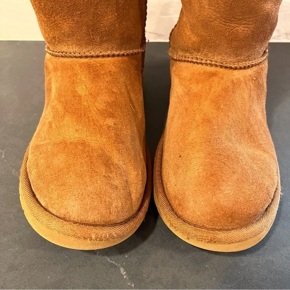UGG Y4 W6 chestnut suede classic tall wool lined boots